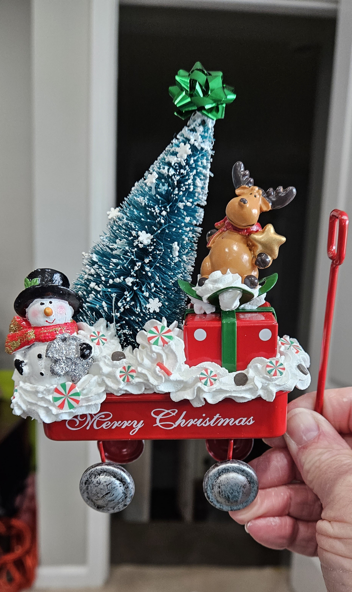 Click here to view Small Christmas Wagon by  